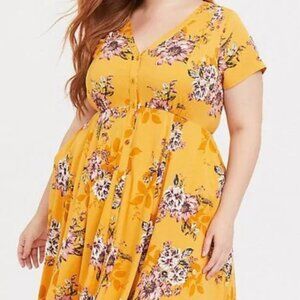 Torrid (size 3) Button Front Yellow Floral Short Sleeved Dress